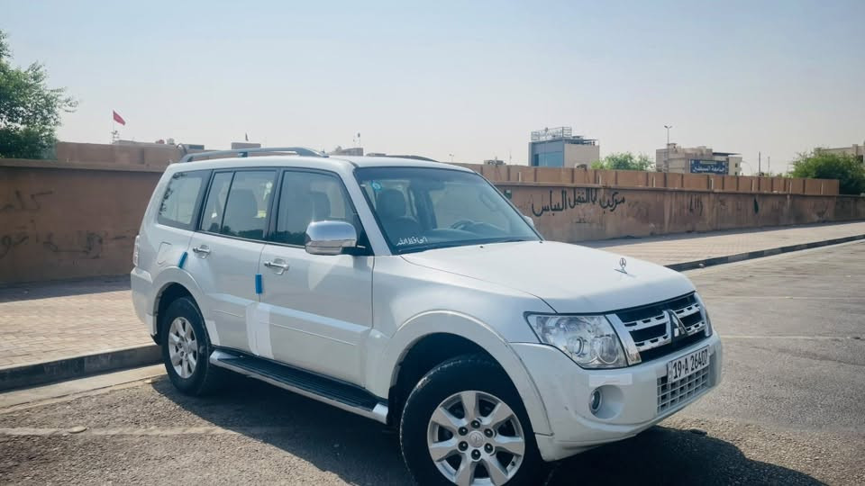 باجيرو 2014 مكفولة فول مواصفات حبتور
محرك 3.500 ماشية 107 الف مواصفات
فتحة
كاميرا 
حساسات 
كشنات جلد
كشنات كهرباء
دمام
ثلاجة
شاشة
تحكم ٣ جهات
مري شفط و كروم و اشارة
تعتيم ذاتي بالمرايا الوسطية
تبريد مركزي ثلاث قطع منفصل
كروس سرعة
ستيرن صاج بلاد
دسكات جدد
و بعد بيها هواي مواصفات جناية الباجيرو يعرفون شنو
رقم انكليزي مشروع وطني و هزة جديدة يعني مداور ثاني يوم و بدون هزة و لا رسوم الهزة و هوستها
كير و محرك مكفول السيارة عليها ادامة كاملة ارغب محرك بالباجيرو يسحك بانزين عادي سيارة بدون صبغ بدون تبديل بدون ضربة كلشي على البلاد و سونار مرفق ما تتقارن ويه المصبوغة السعر 153 ورقة و بيها مجال للشراية تجي تكلب و تشوف و بيك خير و تدلل .
عنوان كربلاء للاستفسار *********** ما متواجد بالفيس اتصال و واتساب فقط
