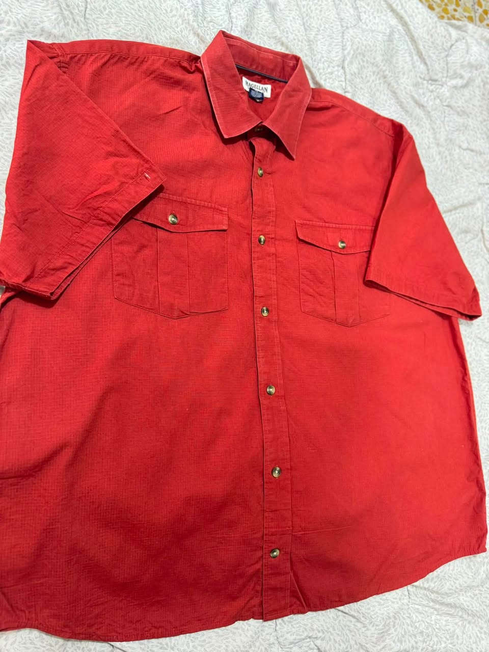 قميص ماجلان ليبل 
القياس xxl يلبس 3xl 
الخامة سيم  
السعر 15 الف فقط
للحجز التواصل خاص او رقم 
***********
