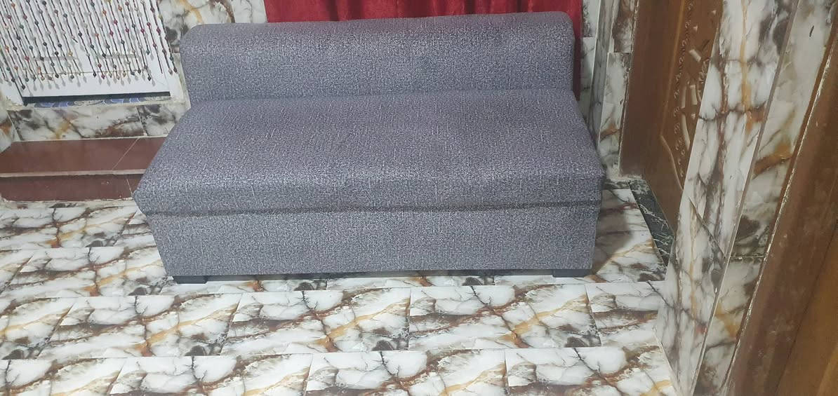 كنبة • قطعة وحده • للبيع