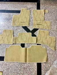 اشلونكم حبايب من رخصت مدير الكروب عندي ارضيات مال لاندكروز الاصليات ما...