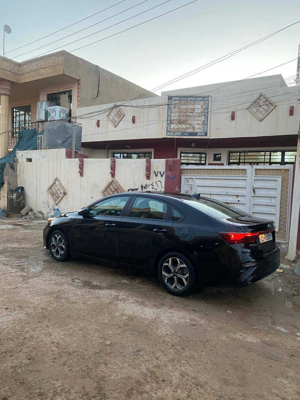 فورتي2019رقم بغداد بسمي محرك2000كيرat السياره جاهزه  بيه كلير 3قطع وباب السايق مبدل لغد شاصي مكفول ماشيه 63 بيع او مراوس السعر104وبيه مجال  رقم***********/***********
