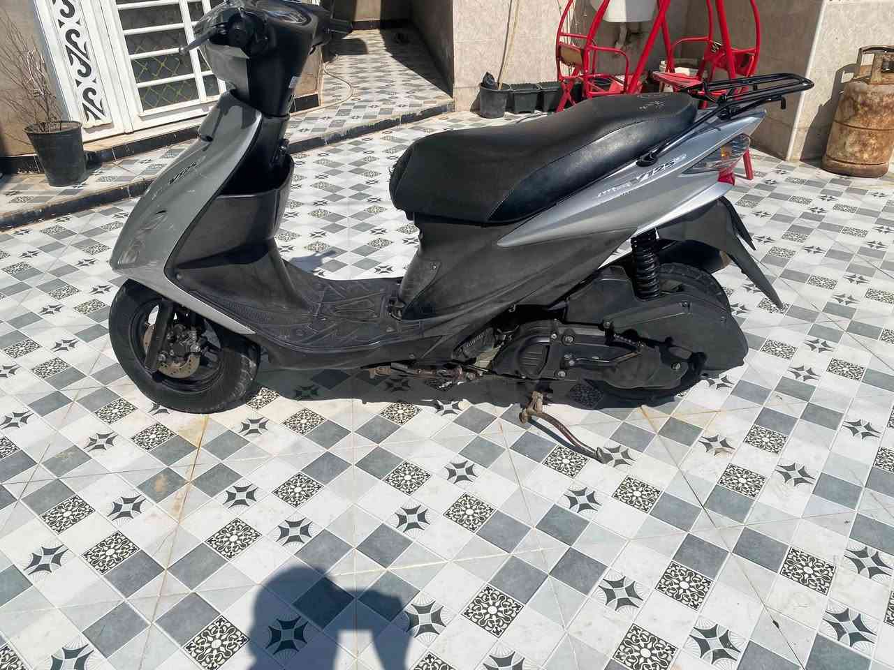 ادرس للبيع دراجه مفتوحه اول مره رايمر مكاني الشهداء ***********
