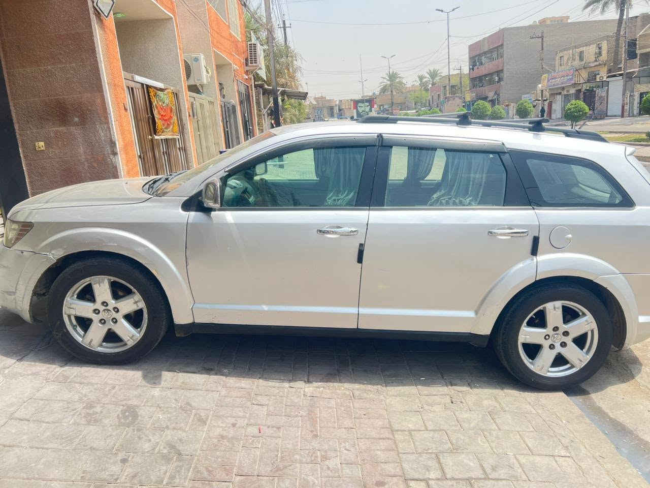 : للبيع دوج جورني ٢٠١٠ سبعه راكب سته سلندر مكينه وكير مكفولات  مكينه اوباما ٣٥٠٠ 
باسمي السعر ٩٠ ورقه وبيها مجال عنوان مدينه للصدر رقم انكليزي سياره حلوه ونظيفه ***********
