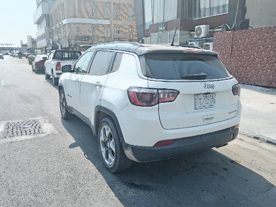رقم بصره حره جيب كومباس 2020 تو كلر قماره أسود بلادي 
مكينه 2.4L ماشيه 65 الف گير مكينه حداديه جديدة  كشنات جلد وكهرباء  بصمه  ضرر بنيد صبغ فقط 
السعر 1***********84 البصرة, العراق
