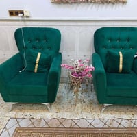 للبيع • كرسي