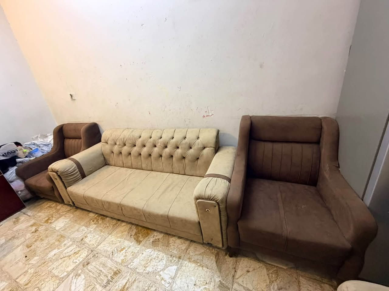 غراض بيت كامل للبيع وبسعر مناسب للاستفسار ***********
