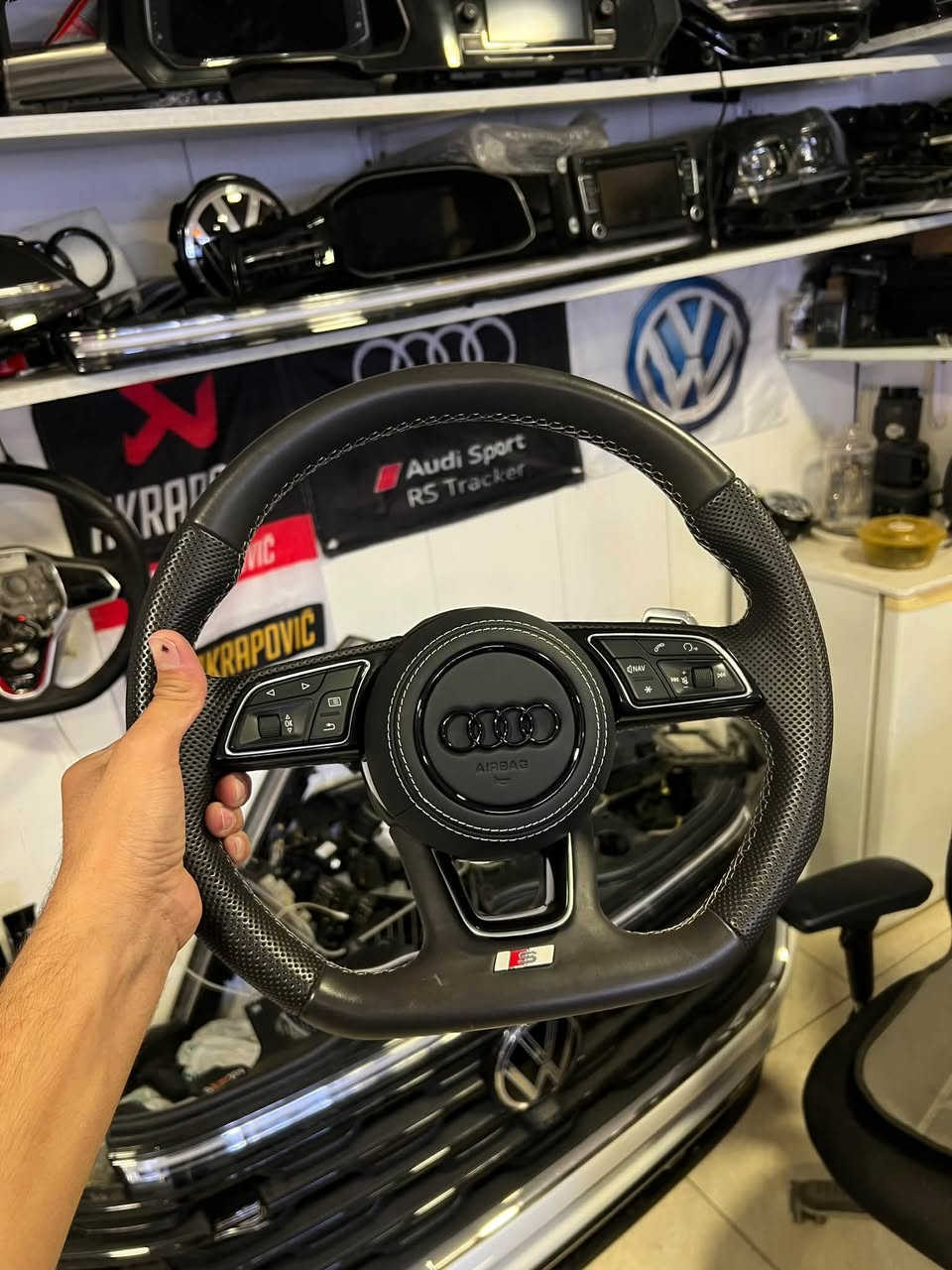 ستيرن مال Audi
