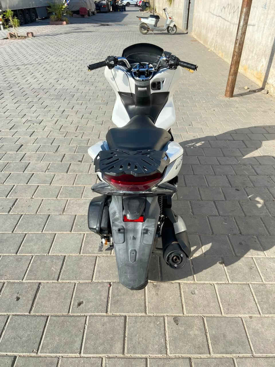 يا الله
سلام عليكم 

دراجه PCX جيل 3 ياباني 

مكينه 125 سيسي 

مكفوله كفر ومكينه كفاله عامه 

حساس زدحام حساس ستان 

سعر 16 ونص$ وبيه مجال 

العنوان بغداد حي لبتول 

للتواصل ***********

واتساب فقط ***********
