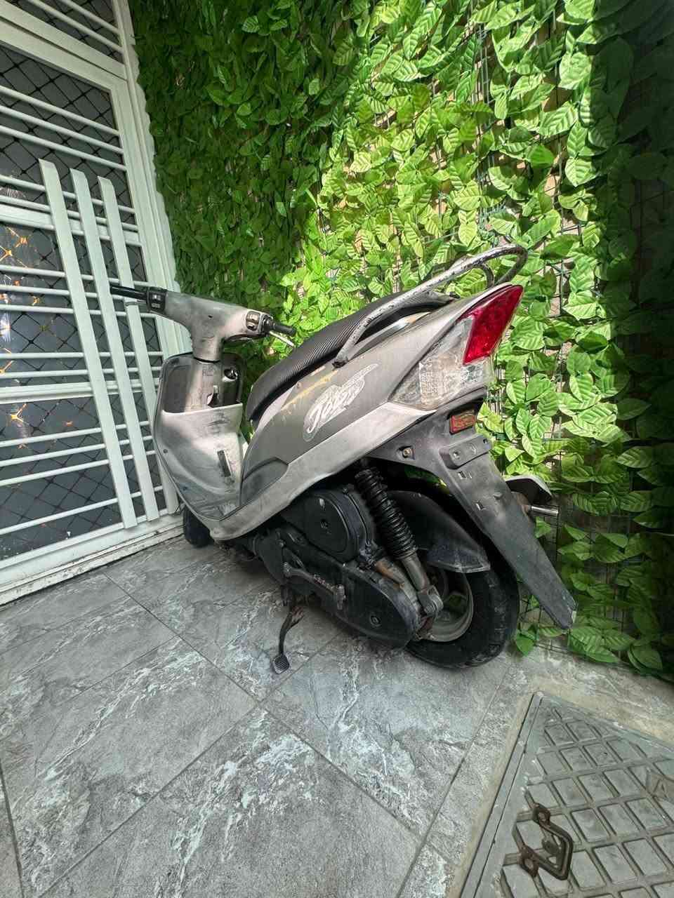 سلام عليكم ماكس منغولي للبيع. كفاله عامه دراجه سعر 650 مكان بغداد رقم ***********
