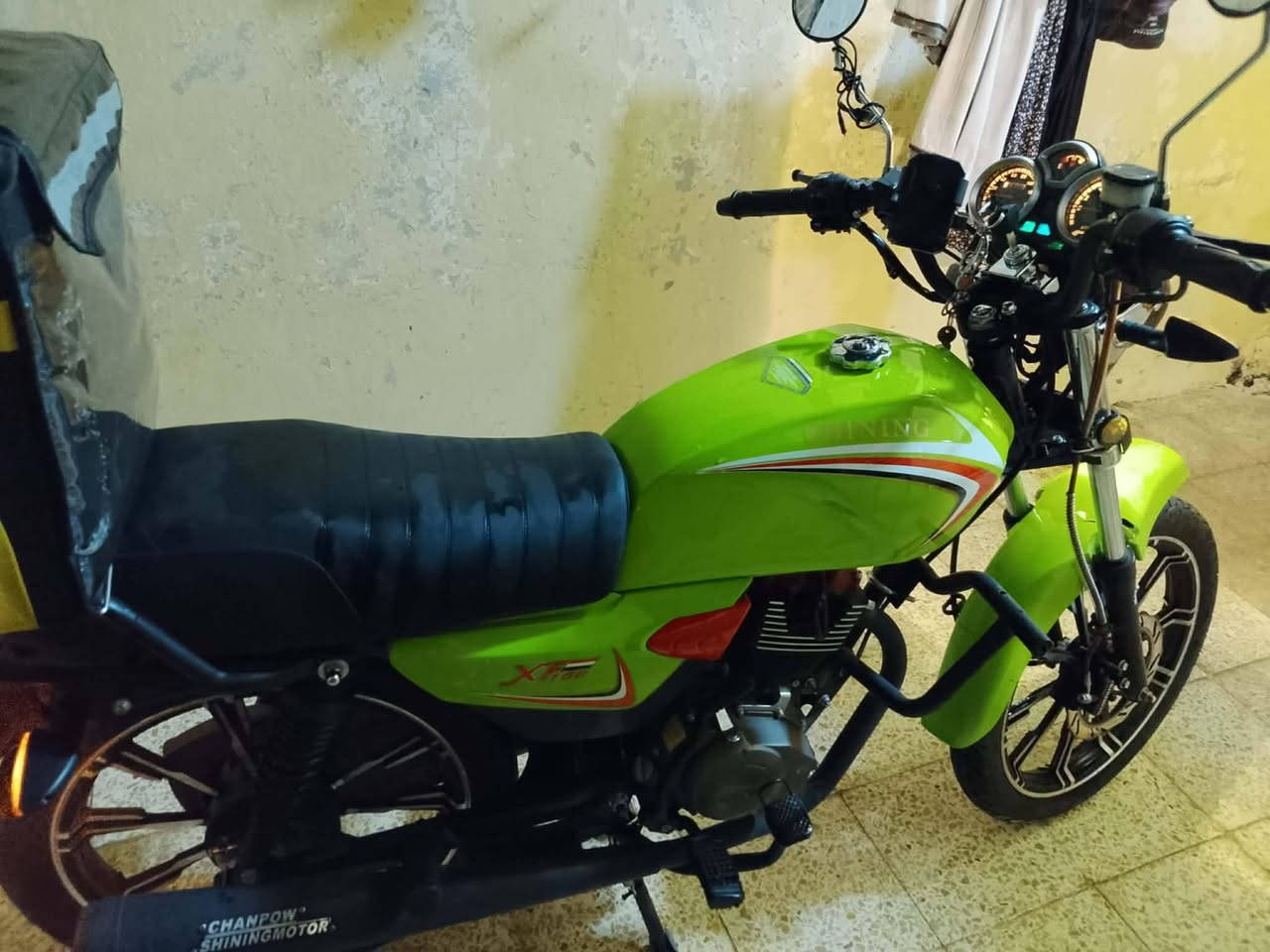 مطور البيع شرط ماصالو شهر 
سعر 2300
بي مجال شي بسيط ***********
