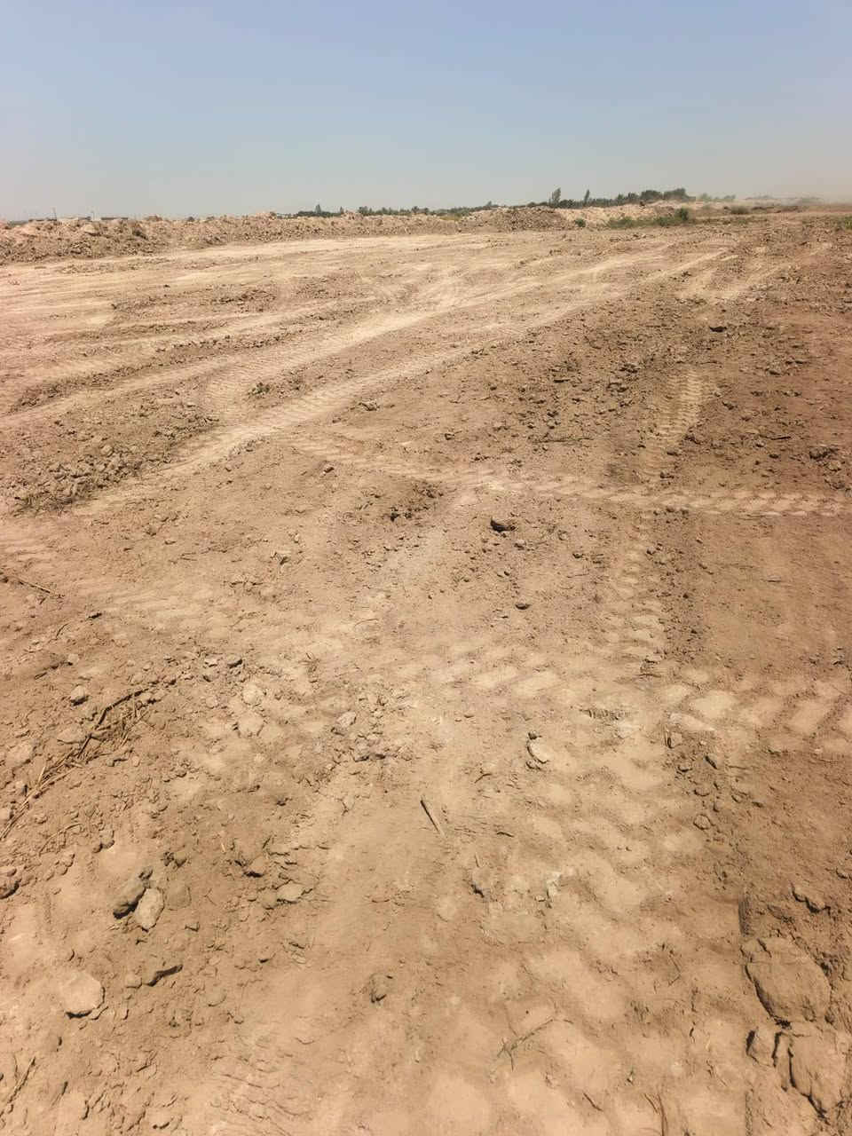 ياالله سلام عليكم دونم زراعي للبيع يم الميزان طريق حي كوت غريب على  كوت السعر 14مليون اوبيه مجال ***********
