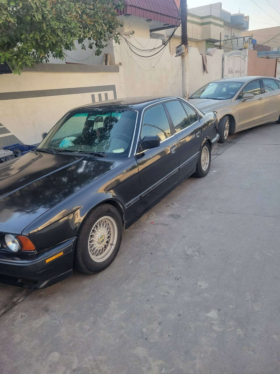 بي إم 525 • ١٩٨٧ • رقم بغداد