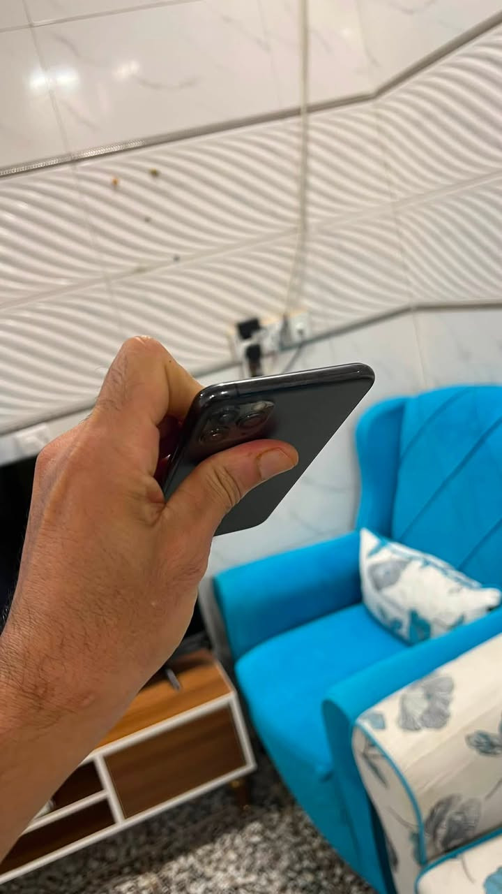 ايفون ١١برو ماكس للبيع او لمراوس شرط يومين شحن ذاكره ٢٥٦
***********
