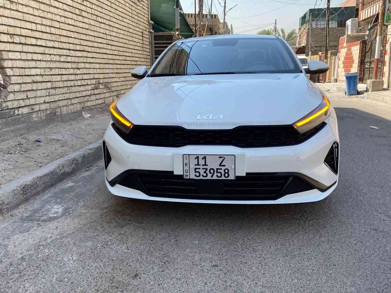 كيا K3 2024 ( خليجي )
فول مواصفات للاخير - فتحة سلايد
الممشى: 27 الف كم
المحرك: 1.5 دبل نوزل
ناقل الحركة: 8 سرعات (كير طيارة)
رقم بغداد  - بأسمي شرط تحويل
السيارة مكفولة عدا بارد بسيط بلجاملغ الخلفي
المواصفات:
فتحة سقف
شاشة مع كاميرا
تبريد  + تحكم لمس
تحكم ستيرن جهتين
مثبت سرعة (كروز)
بصمة أبواب + بصمة تشغيل
شاحن وايرلس
أضوية LED زينون 3 عدسات متحركة + خلفي LED متصل 
صندوق ذكي بصمة (يفتح عند الاقتراب)
كوشنات جلد
سايد بريك بصمة
Auto Hold
‏(Sport / Eco / Smart / Comfort) وضعيات 4 درايف مود
العنوان :بغداد زعفرانية
الرقم : ***********
السعر  138$. وبيه مجال
