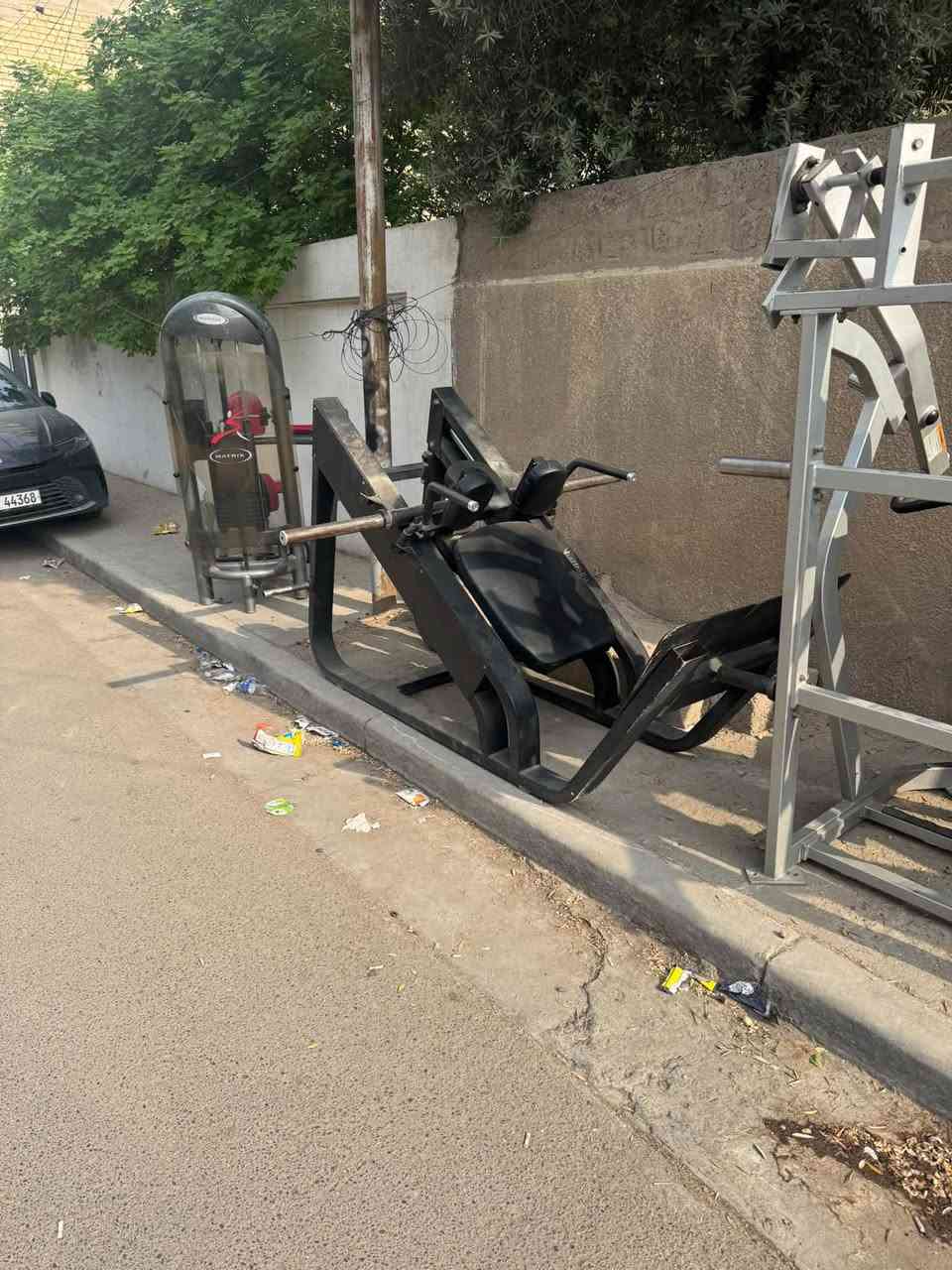 أجهزة رياضية • جهاز ركض • ضغط اكتاف