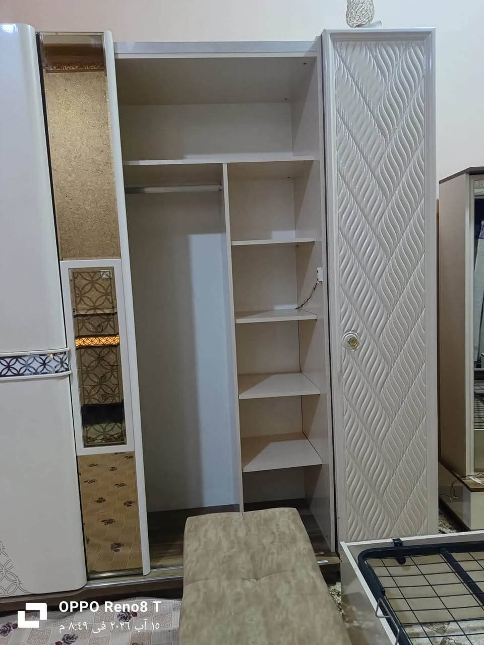 سلام عليكم غرفة اخشاب تركية. كاملة نظيفة كلش 

القطع مالتهه 
كنتور وملحق باب 
زاويه
جرارات
ميز
شازلونه
جربايه مع مخزن جواهه
كبدات مال جربايه
القرنة الشرش شلهة الحسن 
تصال + واتساب ‭***********‬
