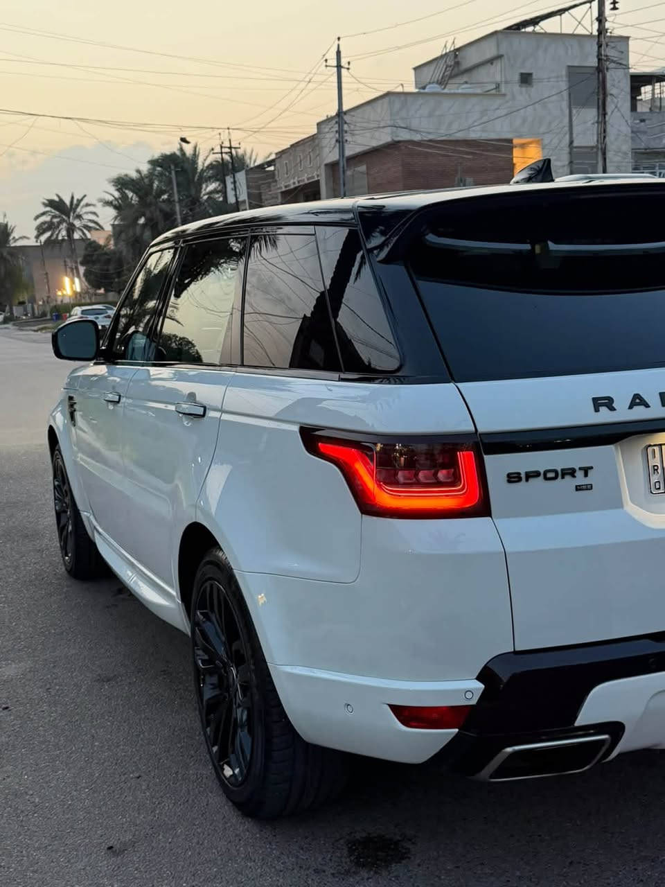 رنج روفر HSE • ٢٠٢١ • ٦ سلندر