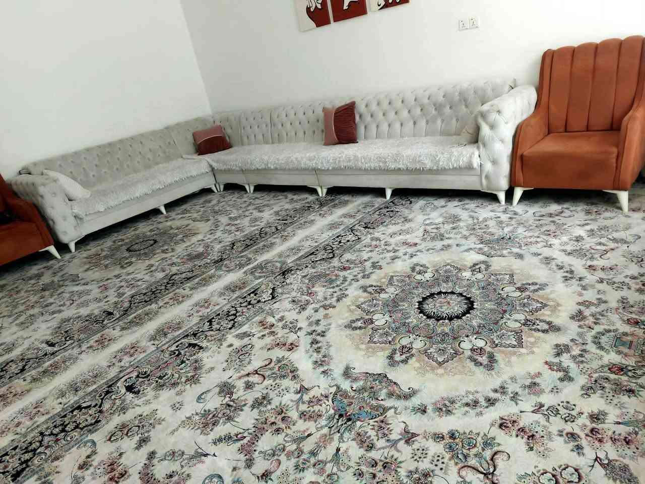 بو فروشتن به نرخى گونجاو
قه نه فه كان
فه رشه كان 
كانتوره كه 
شوين سليمانى 
بو نرخ ته له فوون بكه ن هه مووى پاكو بێ عه يبه

***********
