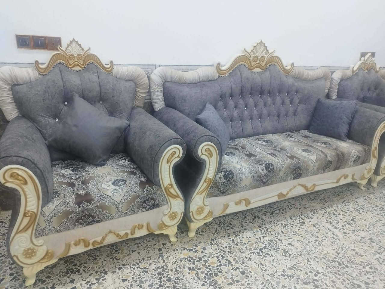 ٦٠٠. وبي مجال واسط
