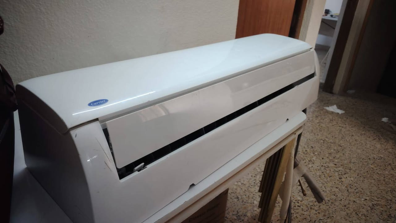سبلت كارير 2طن جديد استخدام موسم واحد نظيف جدا السعر 600الف بيه مجال
