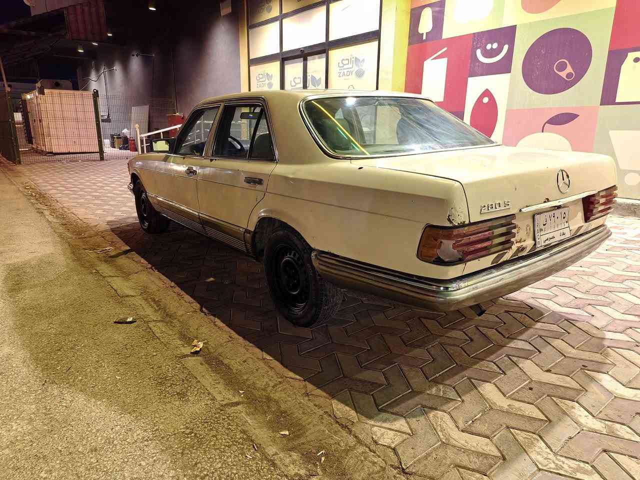 مرسيدس رئاسي. محرك وكير 2500 بطه 
السعر 16 $ وبيها مجال قليل
رقم بغداد شرط الوكاله. 
العنوان النجف حي النداء
حداديه 60% 
*********** 📞 
*********** ☎️
