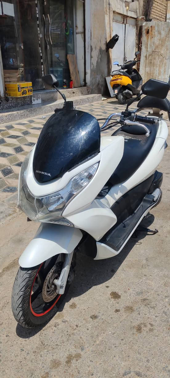 السلام عليكم دراجة PCX جيل اول مكفوله كفاله عامه للبيع المكان واسط قضاء الحي تفاصيل أكثر اتصل***********
