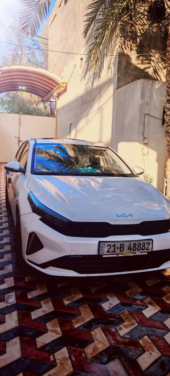 سلام عليكم
للبيع او مراوس بسوناتا 2025 خليجي 
Kia K3 2022 

كفاله عامه من الصبغ والتبديل والضربه ( فقط بيه بارد بالجاملغ كد 4 اصابع )

فول مواصفات للاخير .. 

فتحه
جلد 
بصمه داخلي وخارجي 
تبريد شاشه 
تبريد قطعتين ثلج 
اشاير مري 
كشاف نهاري 
اشاره لكزز بلادي 
تحكم سترين 
مثبت سرعه 
اوتو هولد
سايد بريك كهربائي 
كامره فيو 

مكينة دوش 1.5 دبل نوزل 
شرط دهن اصلي ضمان 10.000 كيلو وصولات الضمان كلها موجوده 
دهن كير اصلي ضمان 40.000 كيلو 
ادامه كامله متفتح اي شي بيهه وشرط الاصلي الكوري من الوكاله 
حداديه بالجيس 100%
تايرات جدد 100%

عليها تغليف كامل 
البيبان والارضيه والكشنات والتنته والجنطه كلهن مغلفات + مغلفه عوازل كلها 

ماعايزه برغي السياره الف دينار متصرف عليها جاهزه مجهزه من كل النواحي 

رقم سليمانيه بسم شركة تريد تحويل تريد مداور 

مكان السياره النجف 

السعر 135 

واتس  ***********

