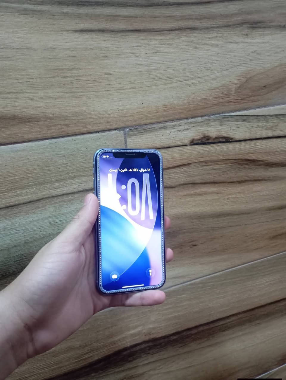 السلام عليكم.
iPhone 11. للبيع 
الذاكرة 128.  💽
البطارية 73.  🔋
تك سيمكرت.
النظافة 💯 .
اللون بنفسجي اللون المميز 💜.
الجهاز كلة على وضع البلادي فقط شاشة اصلية.
فيس أيدي يشتغل .
الجهاز كله شغال مابي أي خلل سماعات كامرات سيمكرت بورترية كله شغال 💯.
والسعر مناسب خاص.
ه‍ــ. ***********
متواجد فيس بوك و واتس اب واتصال.
