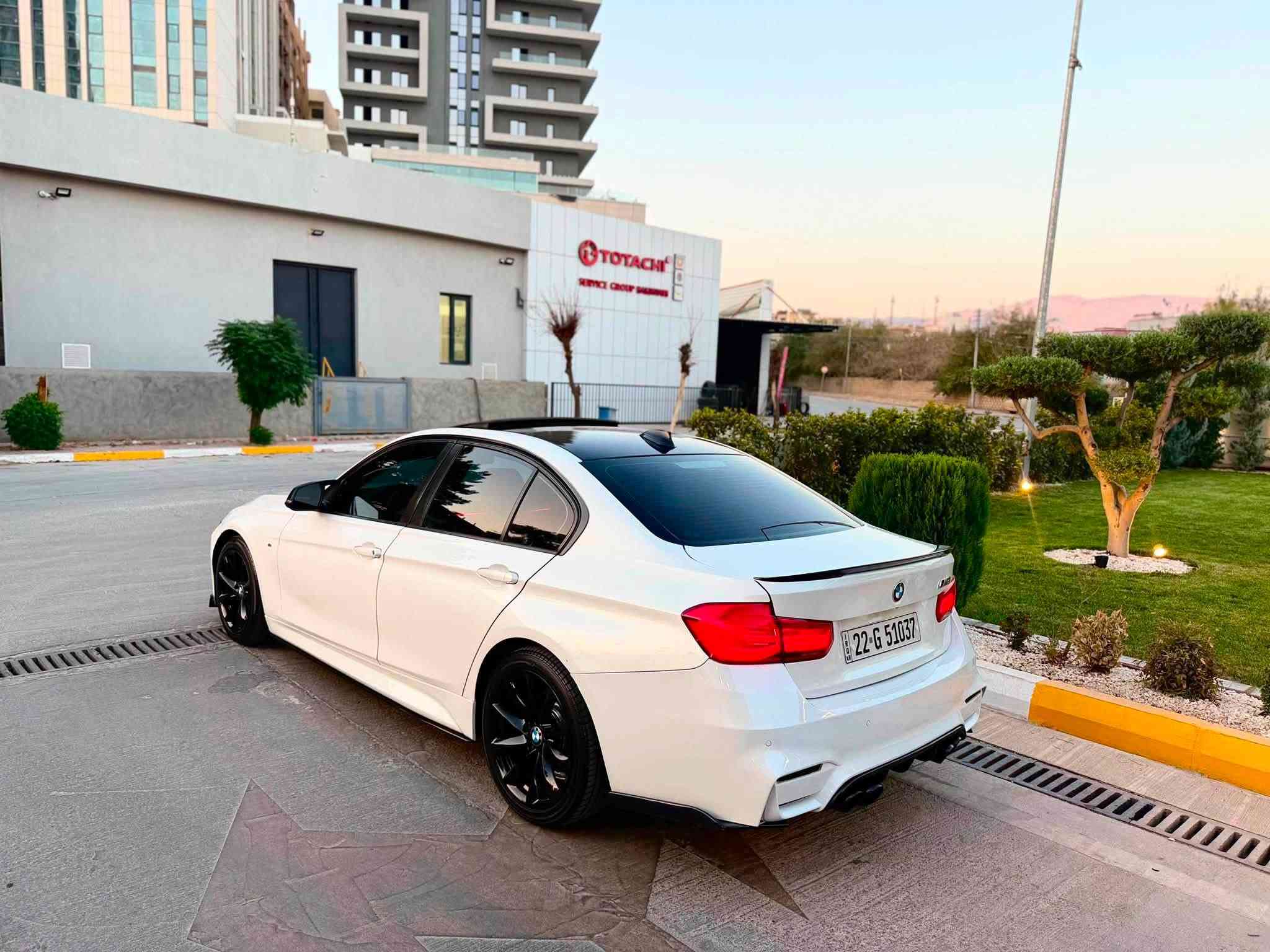 BMW
F30
موديل 2018   
ماشي80

Body kit M package
بودي كيت يم باكيج 

❌ملاحظة// 2 قتعه صبغ بدون دواخل  

⬅️ سيارة جاهز بدون اي نواقص ➡️

مكينة كير حدادية و كهربائيات بدون اي نقص و مامفتوح بيها اي شي 
 
مواصفات خليجي M

🛑 كشنات جليد
🛑 داخل احمر 
🛑 انارة داخلية 
🛑 كاميرات 
🛑 سستم صوت 
🛑 لايت دينامك
🛑 ستيرن M  و rpm 
🛑 حساسات امامي + خلفي
🛑 بصمتين شركة 
🛑 3 وضعيات قيادة 

🛑 صالنصة M
بعد بيها مواصفات هواية.... 

فحص و هة زة سة نة وية جديد 
تحويل و وكالة نفسل يوم 

🔥 سعر 155 و بي مجال الطيبين 🔥

 📍مكان سيارة//  سليمانيه جمجمال 
***********
