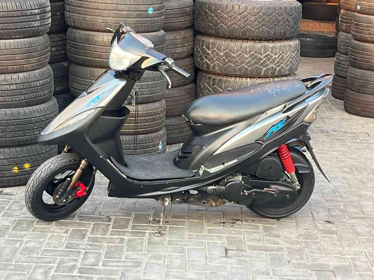 ماكس عدله
دراجه ماكس عدله محرك كلجات نظيفه فقط محرك مبدل ولفات ستندر بلادي كفرات جديد ويلات مصبوغه جديد دراجه مابيها اي نقص كهربائيات كامله محرك مضمون 100%
السعر :850 بي مجال حك الجيه فقط 
العنوان بغداد البياع 
الرقم ***********
الرقم الثاني***********
