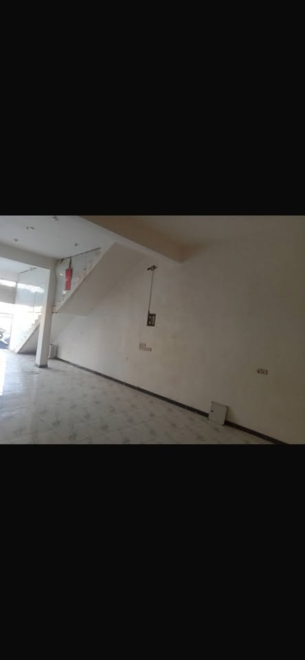🌟 فرصة استثمارية مميزة 🌟
مساحة 200م² متوفرة للإيجار، مناسبة لأصحاب المشاريع الراغبين بمكان واسع واستثمار طويل الأمد.

مناسبة لـ صيدلية، عيادة، مختبر، مكتب، مركز تجميل أو أي نشاط تجاري مناسب للموقع.

📍 الموقع: شارع الشيرازي

📞 للاستفسار والتفاصيل: ‭***********
