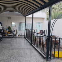 بيت البيع بنواب الضباط مقابيل ثنويه البنات مساحه 300 م نزال 20وال وجه ...
