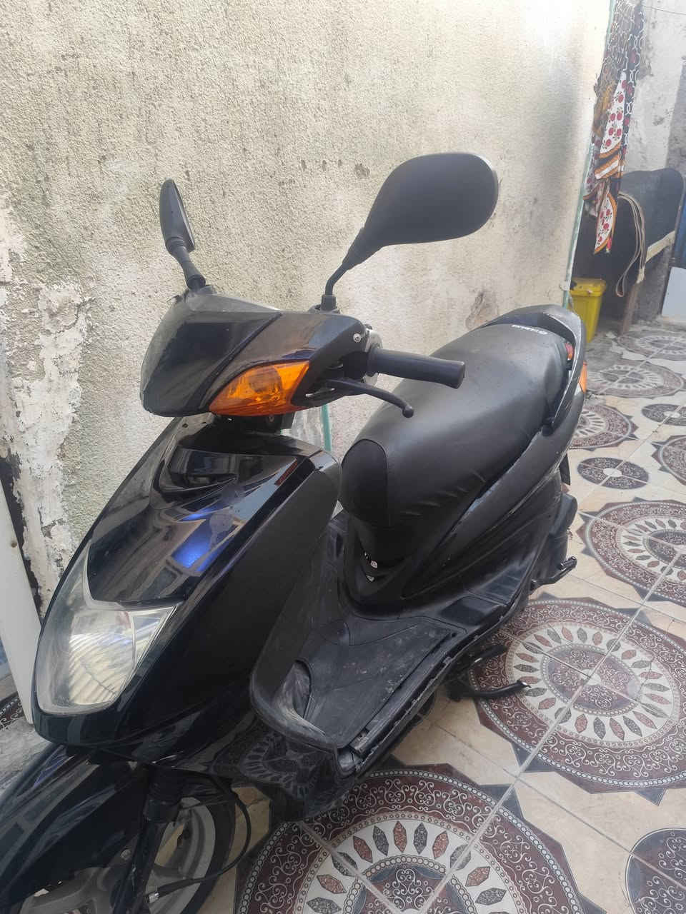 سلام عليكم سكنس نثيه ياباني كفاله ماعده بك لايت مكسور مكينه ناعمه ما مفتوحه سعر750وبيهه مجال قليل 
***********
