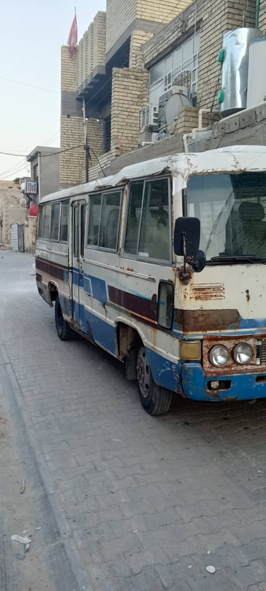 سياره للبيع وبيه وكالة سعر 22ورقه وبيه مجال بغداد الشعله وهذ رقم ***********
