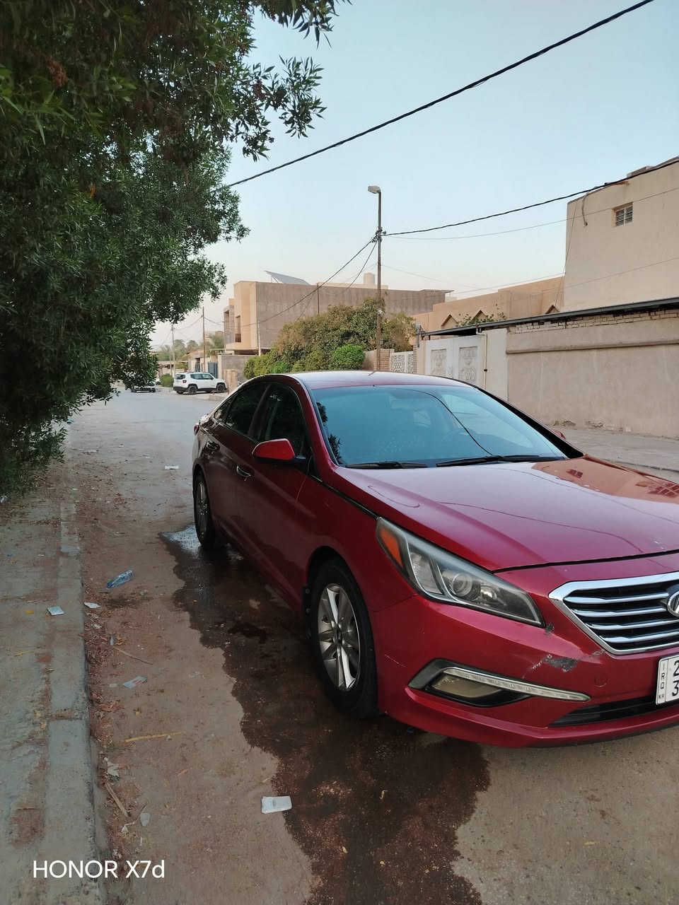 السلام عليكم 
سوناتا موديل 2017امريكي 
سياره جاهزه من كلشي 
بيها قطعه صبغ باب خلفي وبنيد 
تبريد ثلج ❄️❄️
كير مكينه عل وضع اشركه شرط  خير من الله 
حداديه حلوه 
سياره مالت جناي
رقم أربيل باسمي هزه جديده سنويه ل 2030 كلشي جديد تريد تحويل او وكاله 
سعر 112ورقه 
مكان سياره بابل  محاويل 
تواصل ***********

نص مكتوب في الصور:
- HONOR X7d