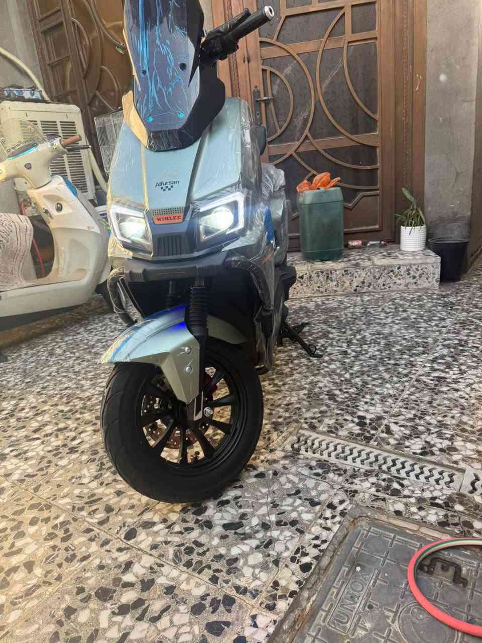 صاعقه ويلني فول مواصفات جديده بجيس   ست بطاريات مصطره سرعه 120 ملف 2500 دبل اشاره نضام بارك نضامR  مكاني بغداد  رقمي *********** سعر 950
