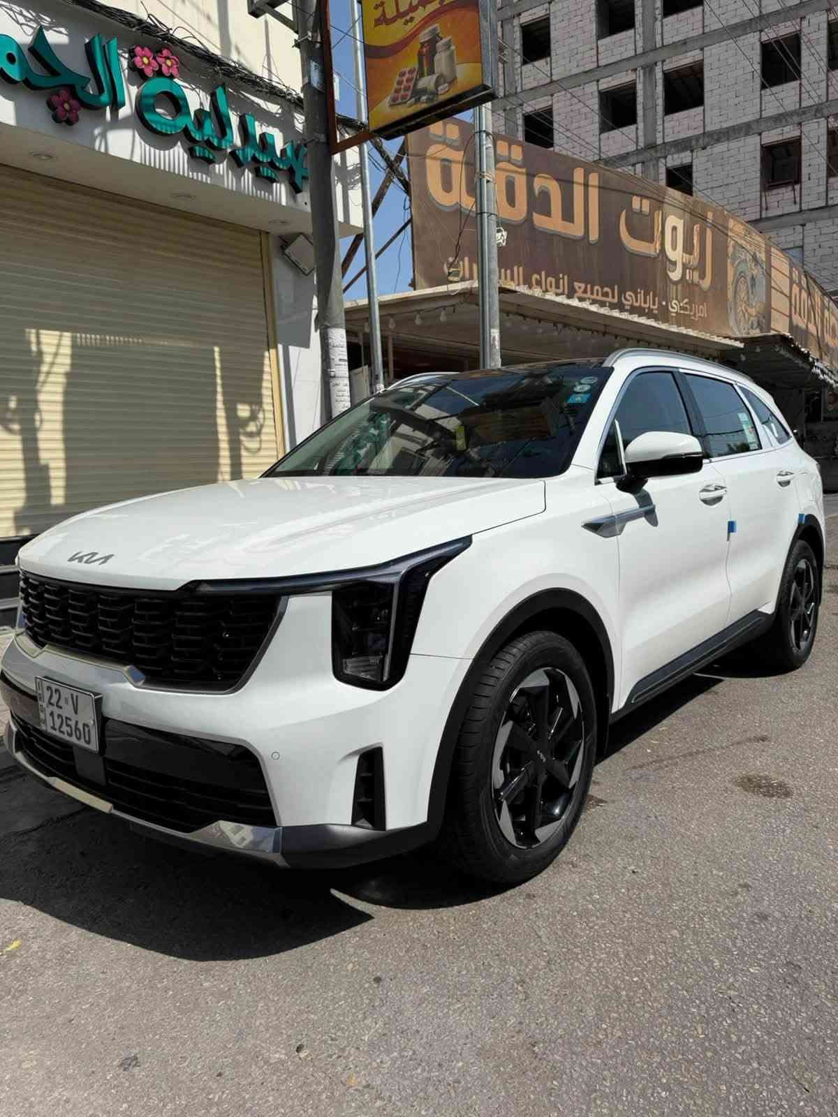 كيا سورنتو 2025 خليجي ضمان شركه نيم
السياره ماشيه 20 الف حقيقي مكفوله من كل النواحي سياره حالها حال الزيرو من تاخذها نضافه 100‎%‎ .
رقم اربيل باسم شركه تريد تحويل تريد وكاله
مواصفات فول عدا الداتاشو والاربع كامرات
محرك 4 سلندر 2500cc 
السياره ؏ وضع الشركه مكفوله كفاله عامه 
السعر المطلوب 265 ورقه ومجال بيها شي كلش بسيط 
***********  للاستفسار
مكان السيارة كربلاء
