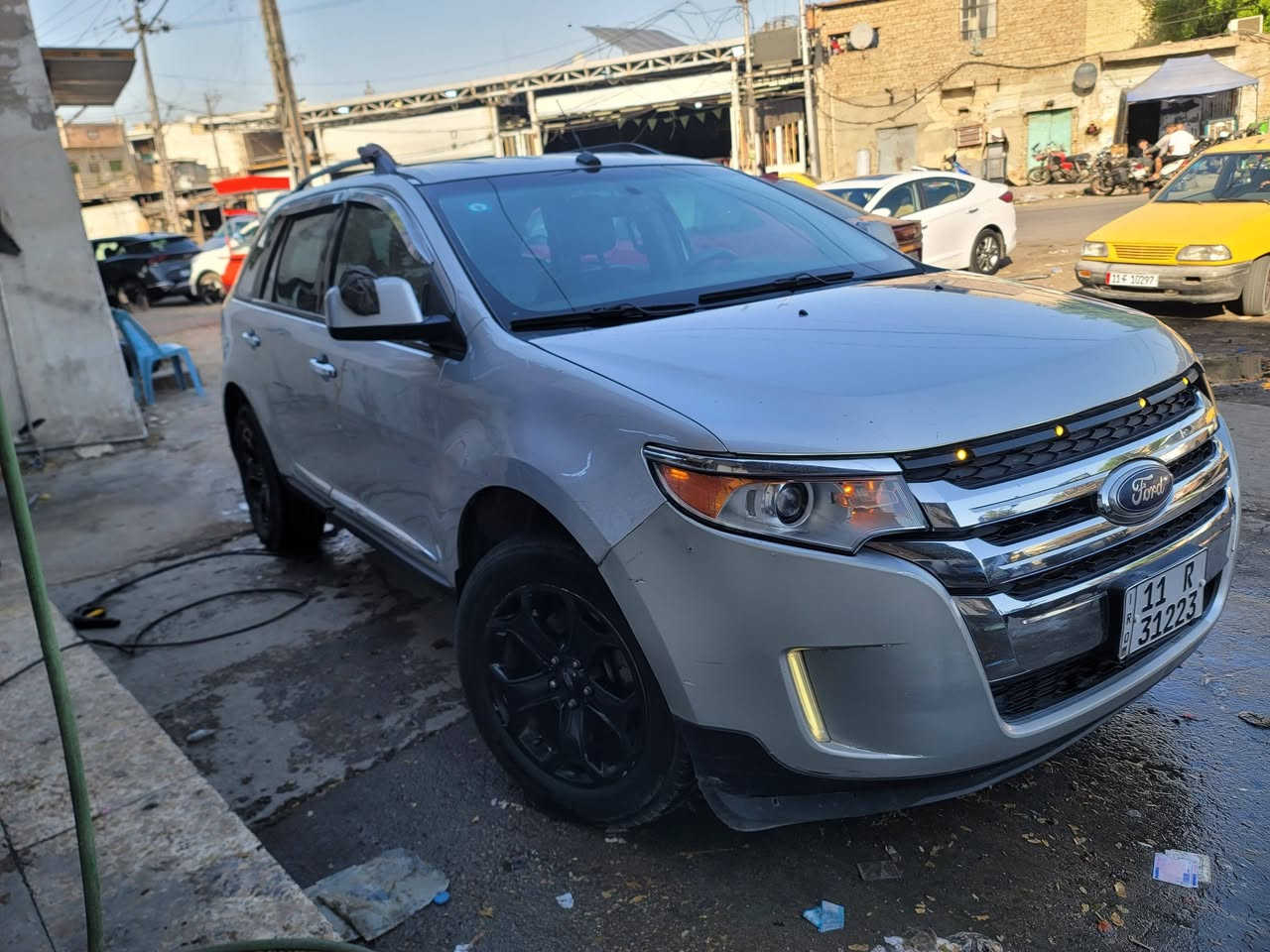 سلام عليكم  سعر مناسب فورد ايدج موديل ١١ بغداد بسمي فور ويل مكفوله من الضربه والصبغ جاهزه مجهزه ترايك وين متريد محتاج ودا ابيع   سعر 80$ 
مبايل ***********
