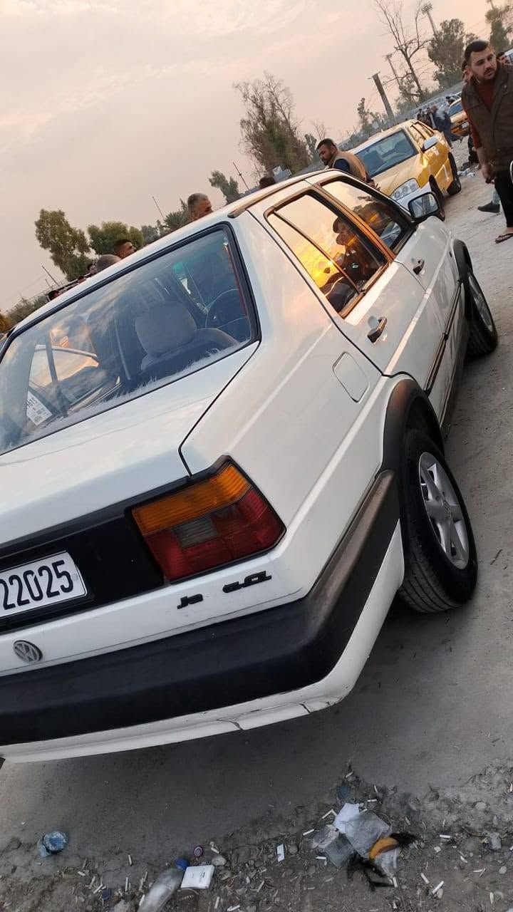 جيتا للبيع موديل1991 سيارة نضيفة كير و محرك شرط كير اوتماتيك دفتر بنزين موجود رقم جديد سنوية منتهي 
رقم سليماني الماني 
سعر 35 و بي مجال 
***********
