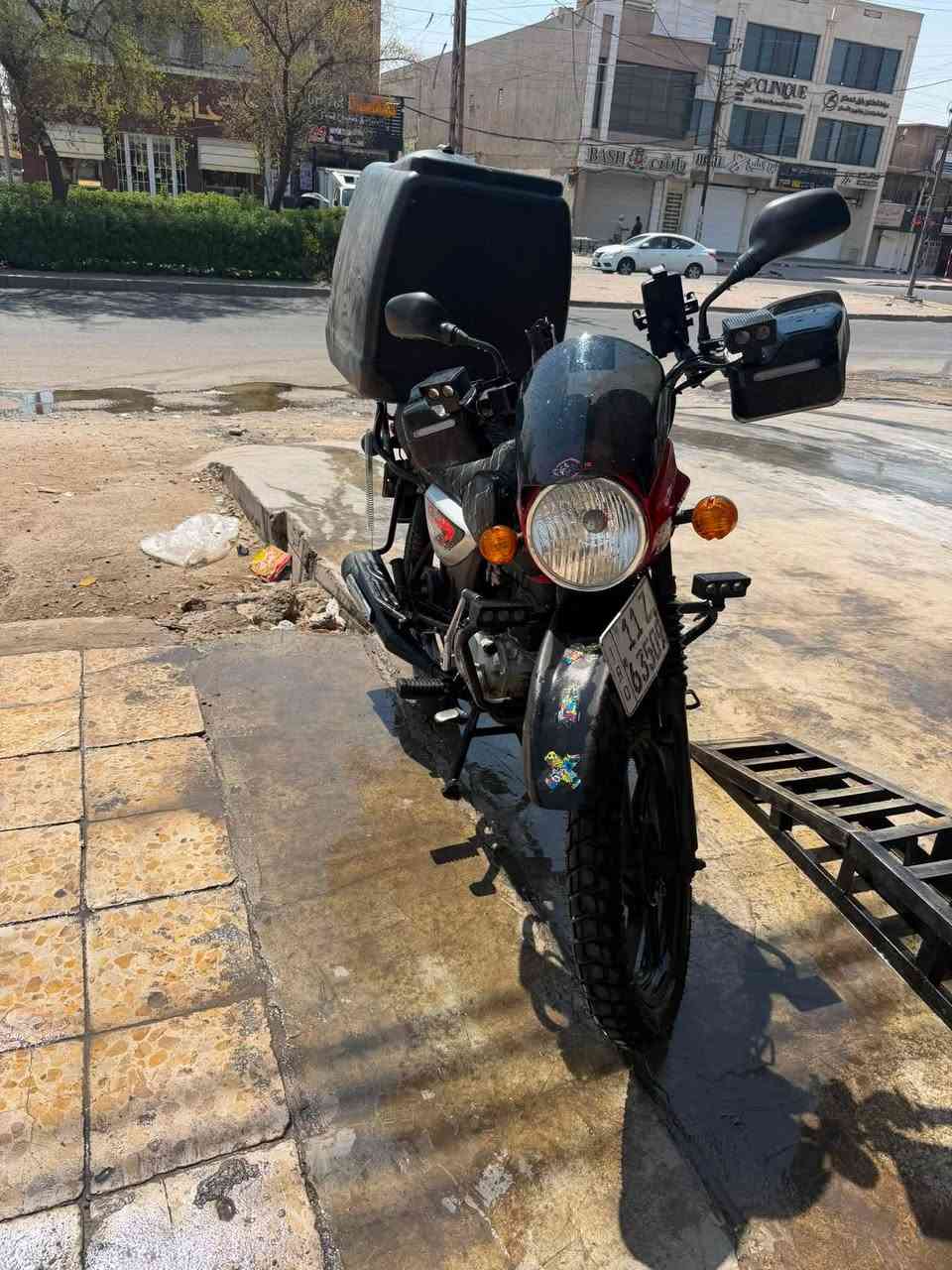 سلام عليكم شباب بوكسر موديل ٢٣دراجه خير من الله استخدام شخصي دراجة مابيه ولا نقص يعني تاخده بوجهك للشارع رايده ٢١٠٠ وبيه مجال بسيط ال مو شراي لا يتصل رجاء ***********العنوان حي اور رقم وسنويه تحويل ثاني يوم
