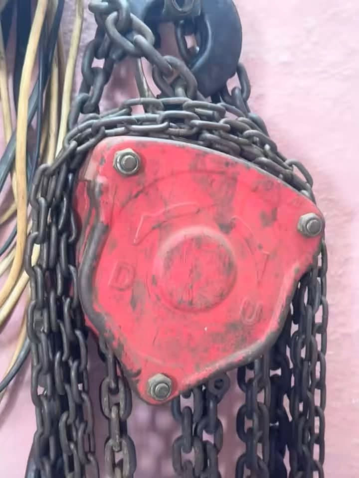 سلف • بكرة رفع • قطع غيار