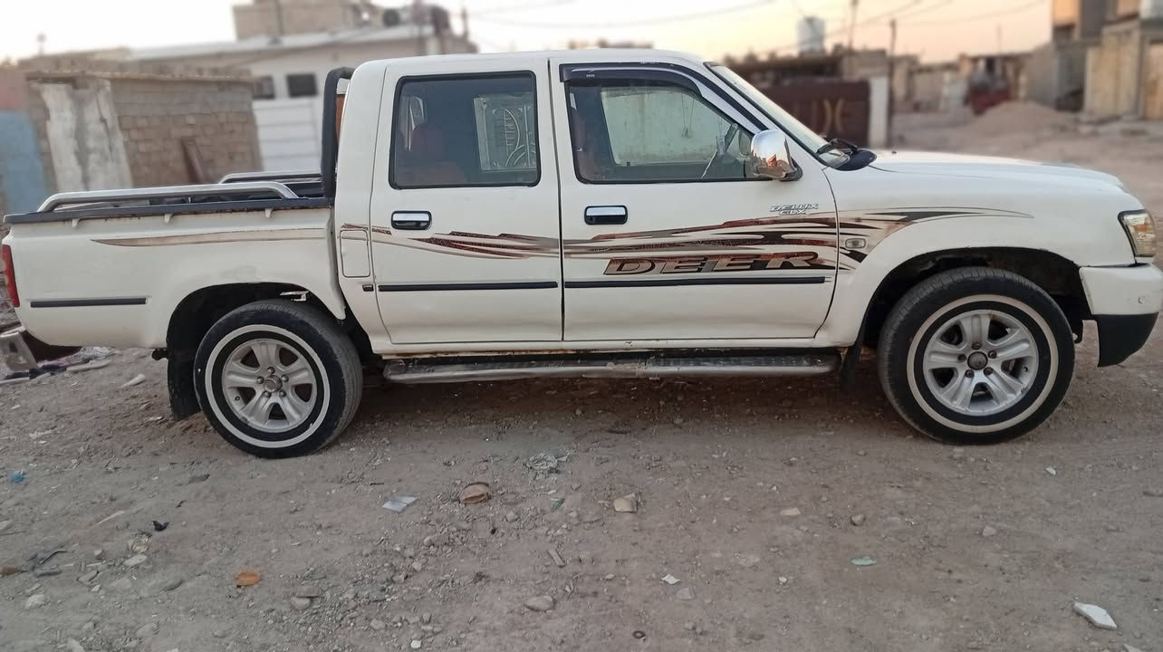 السلام عليكم سياره دير البيع سياره مكفوله من ضربه وكلبه سياره جاهزه مديل 2013 سنويه جديد تحويل ثاني  المكان بغداد زعفرانيه  سعر53ورقه رقم الهاتف  ***********
