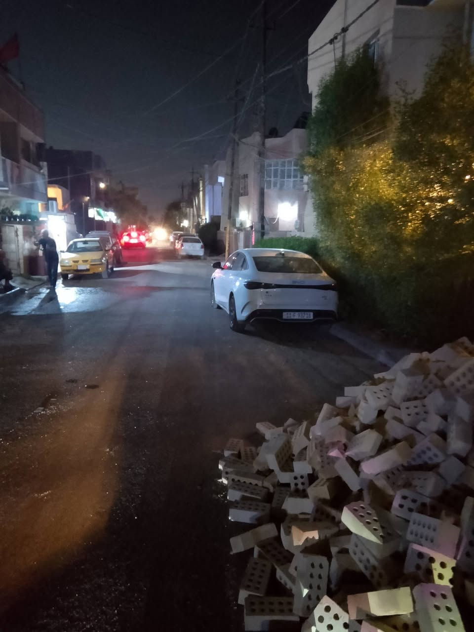 قطعة أرض للبيع100م 5*20 حي البساتين الضباط طابو صرف الفرع الأول من شارع 50
السعر 175 للاستفسار اكثر الاتصال ***********

