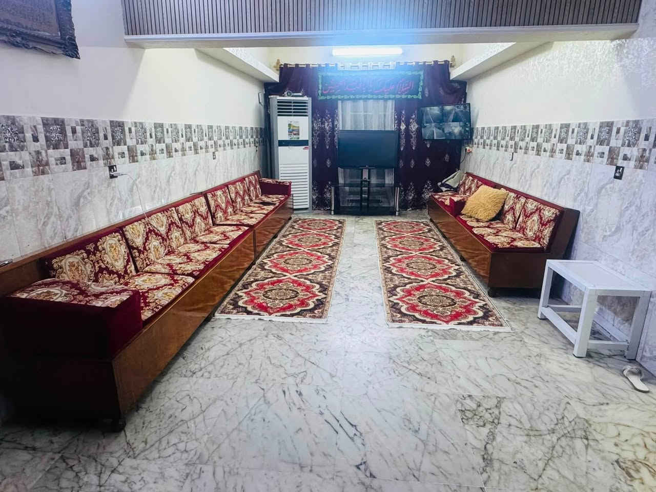 السلام عليكم
للبيع ديوان خشب صاج الأصلي وثكيل وكنتور خشب صاج نجارة قديمه الاصلي للتواصل على الرقم ***********
