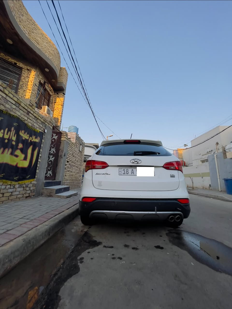 السلام عليكم من رخصت الادمن
سياره سنتافي خليجي 2014 كفاله عامه من الضربه والصبغ بيه باردات السونار مرفق معَ الصور ماشيه190.

السياره فول مواصفات VIP 

مواصفات السياره 
1.كشنات كهرباء
2.بنراما على طول السقف
3.فول تحكمات ستيرن
4. ثلاث انضمه قياده 
5.ثلاث قطع تبريد مركزي 
6.اربع بصمات تشغيل وابواب وجنطه
7.اشاره ترحيب عند التقرب
8.مري شفط وترحيب
9.شحن يو اس بي
10.جامه السايق اوتو
11.ويل 19 كروم يدات نيكل وكروم
12.فور ويل 
13.بردات خلفيه
14.زراك لايت امامي
15.كامره خلفيه دواره 360 درجه وحساس خلفي

وبعد بيه مواصفات السياره 6 سلندر 3.3L AWD
كير 6 نمر كير مكينه خير من الله شلعه ومعدل تشك الكاع شرط ترايك 200  رقم السياره بابل يعني 18

عارضيه ب165 وبيه مجال للطيبين او مراوس بجارجر فقط مكان السياره ديوانيه مركز خاص مفتوح وهذه الرقم بي وات فقط***********
