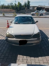 كيا كردوس • ٢٠٠٠ • رقم صلاح الدين