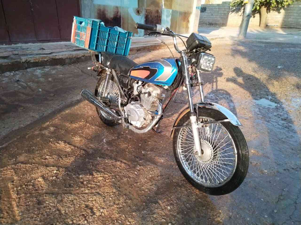 نامی ئیرانی مە کینە بۆربئعە یب
چوارگئڕسعر250هه زار شوئن هه ڵە بجە ی شە هید
***********
