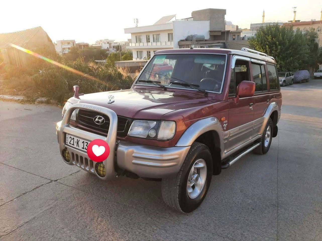 للبيع:  (Galloper) - موديل 2000
​الموديل: 2000 (تحويل أصلي).
​ناقل الحركة : أوتوماتيك.
​الرقم والأوراق: رقم السليمانية، السنوية باسمي الشخصي، والأوراق والرقم والفحص والسنوية كلها جديدة وجاهزة.
​الحالة العامة: سيارة نظيفة جداً وبحالة ممتازة، لا تعاني من أي مشاكل ميكانيكية أو فنية، والإطارات جديدة تماماً.
​الموقع: السليمانية.
​المبلغ  72 ورقة ($7,200) مع مجال للمعاملة والسعر قابل للتفاوض.
‌***********
