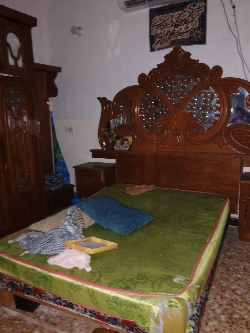 غرفه صاج للبيع سعره 400 وياه دوشك هديه كامله اي نقص مابيه بغداد الامين ***********
