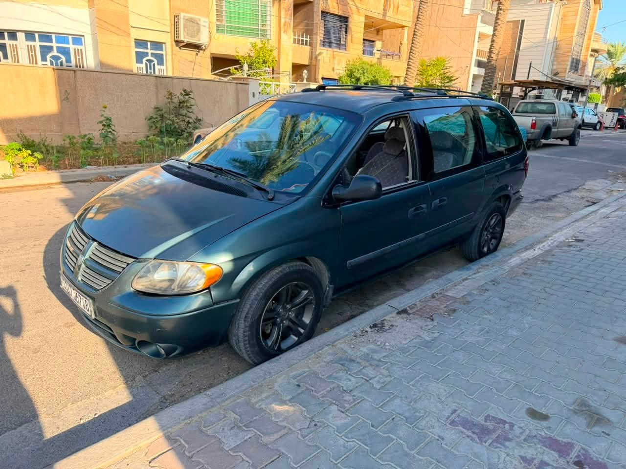دوج كرفان 2007 بغداد
السعر ٧٢ وبيها مجال 
محرك وكير نضيفات كلش حجم 3300 v6 
تبريد شغال 3 قطع امامي خلفي - صدر ممتاز 
صبغ حزام بدون حادث قوي 
7 راكب - كشنات بلع - 3 قطع تبريد 
ويل كب 17 - باتري جديد 
عليها منضومة غاز مال مصفى الدورة ام الضمان 
رقمها بغداد الدولي ب اسمنا وكلشي جديد 
مكاني بغداد المنصور للاستفسار: 
***********
